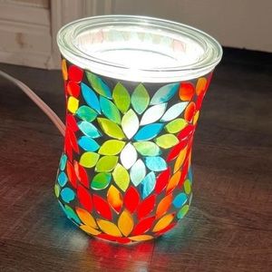 EUC Scentsy Dancing Petals Warmer